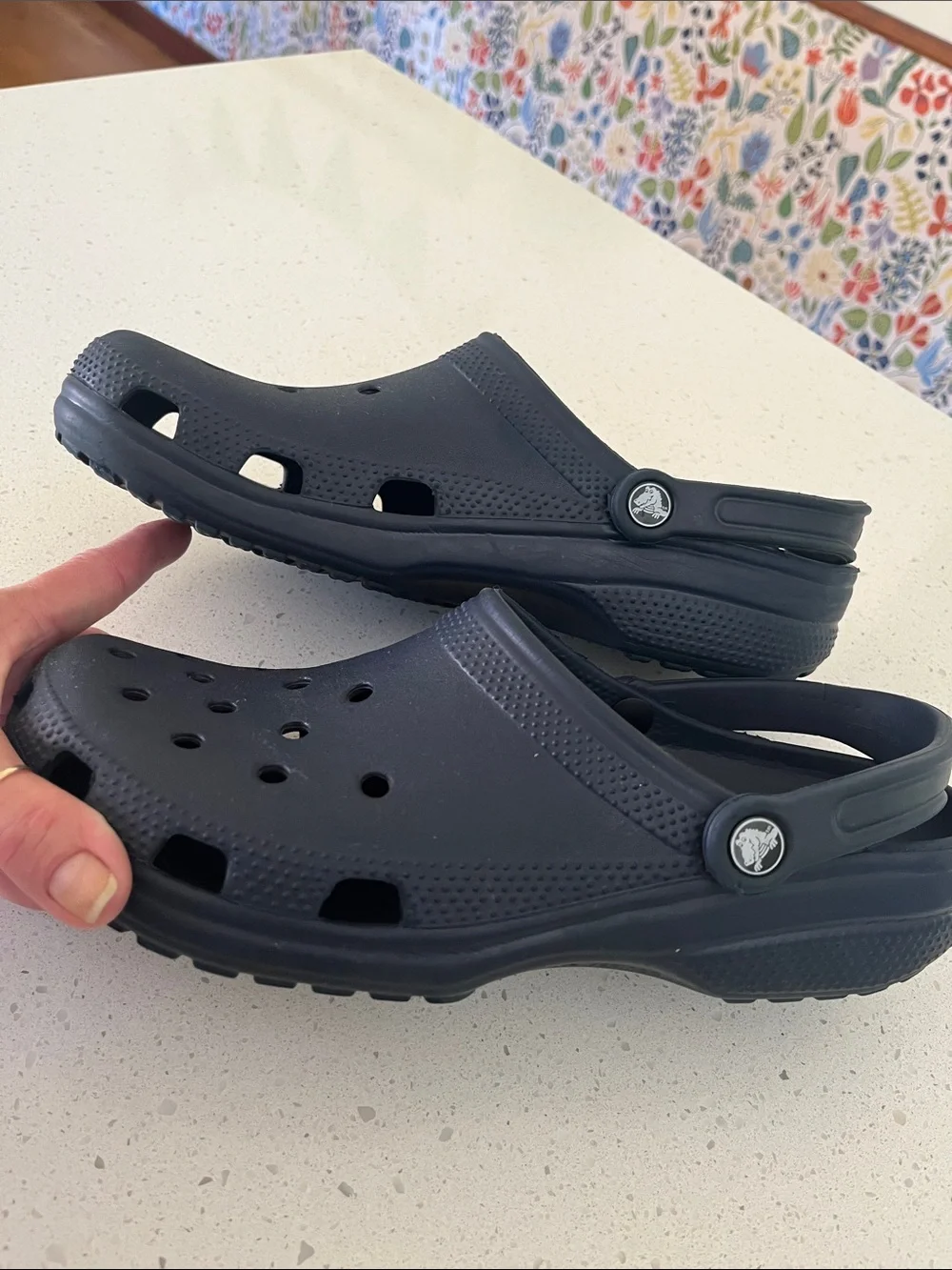 CROCS Mens Classic Clog - Navy